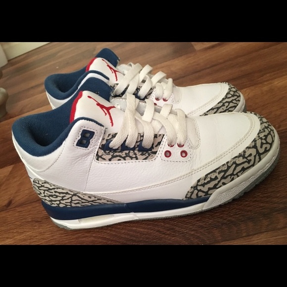 Jordan Other - Air Jordan 3 kids size:4.5 Great Condition